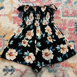 Pacsun LA Hearts Smocked Bodice Floral Strapless Romper
Small